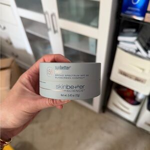 Skinbetter Science Sunbetter Sheer Sunscreen Compact
